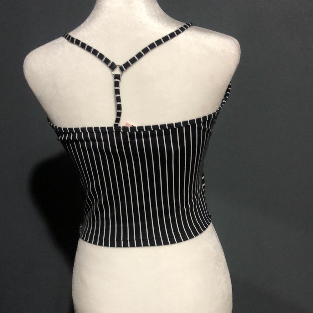 VICTORIAS SECRET INCRDBL ESSENTL WOMENS TANK - STRIPEVER .size medium - Picture 3 of 9